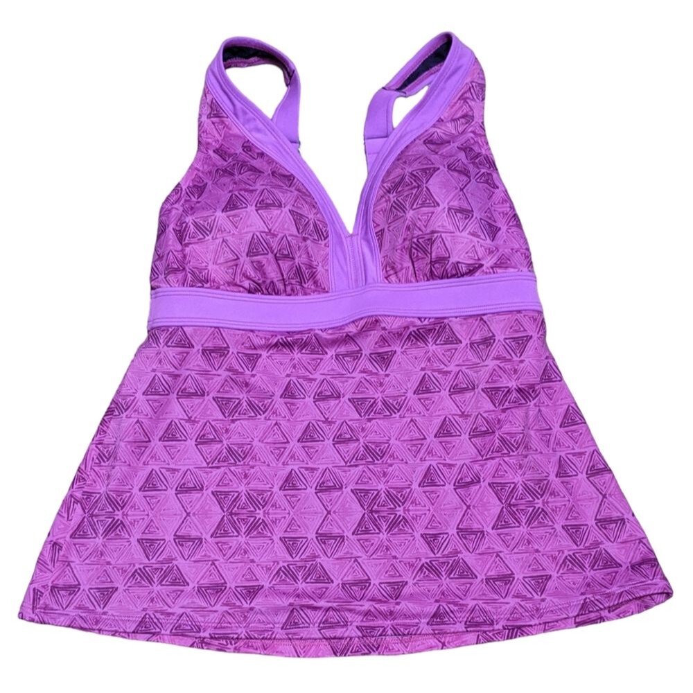 L.L. Bean Tankini top Swimwear Adjustable straps supportive cups geometric 12R
